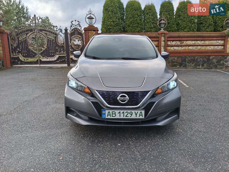 Хетчбек Nissan Leaf 2021 в Вінниці