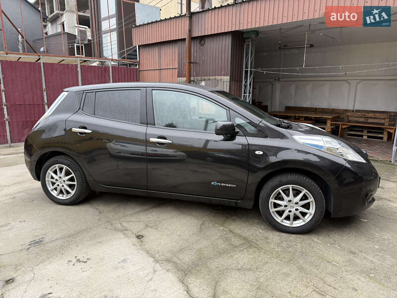 Хэтчбек Nissan Leaf 2016 в Умани фото 67 Хэтчбек Nissan Leaf 2016 в Умани