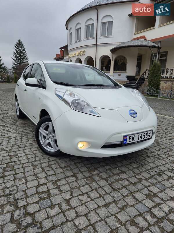 Хетчбек Nissan Leaf 2015 в Золочеві фото 2 Хетчбек Nissan Leaf 2015 в Золочеві