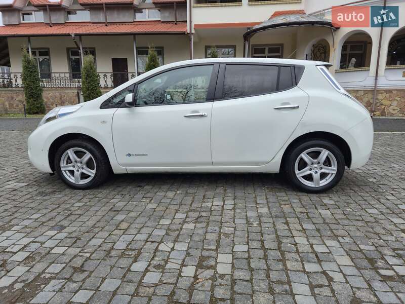 Хетчбек Nissan Leaf 2015 в Золочеві фото 8 Хетчбек Nissan Leaf 2015 в Золочеві
