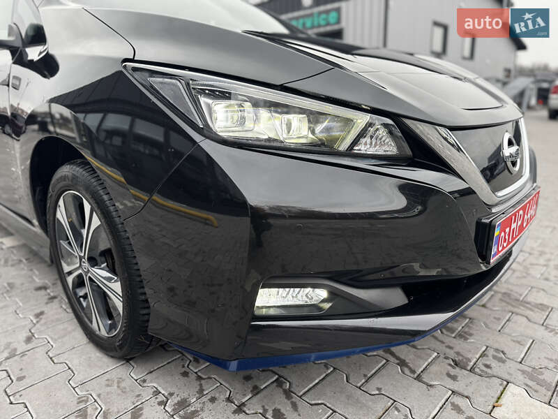 Хэтчбек Nissan Leaf 2021 в Владимире