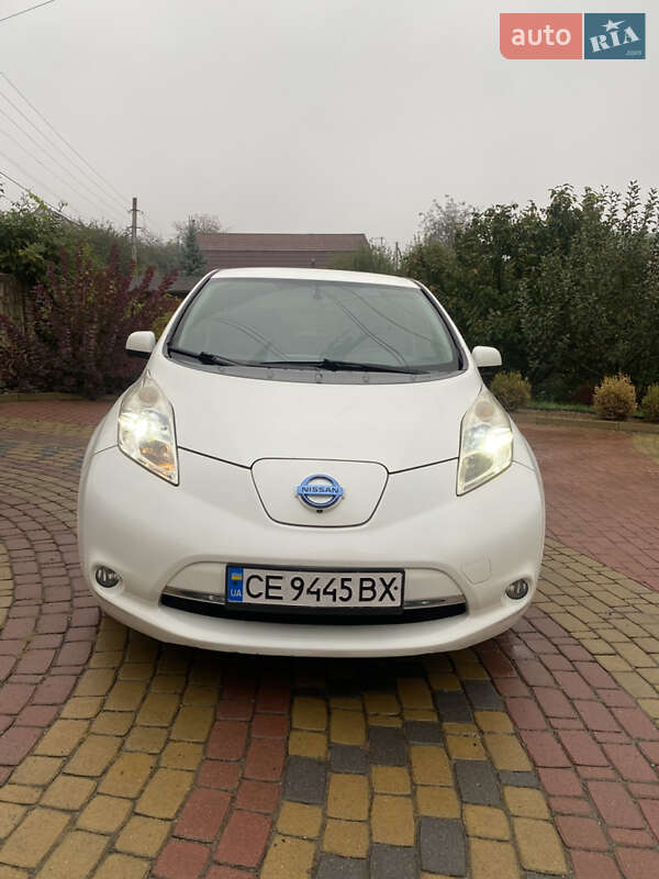 Хэтчбек Nissan Leaf 2014 в Хмельницком