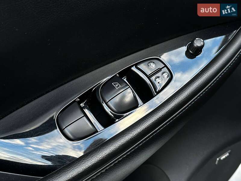 Хэтчбек Nissan Leaf 2018 в Харькове фото 32 Хэтчбек Nissan Leaf 2018 в Харькове