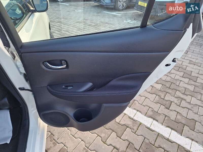 Хетчбек Nissan Leaf 2022 в Вінниці