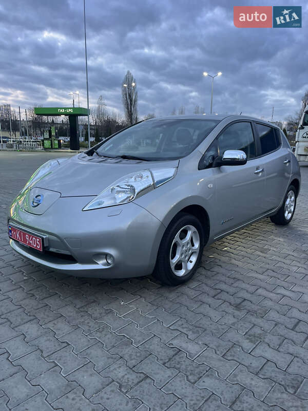 Хетчбек Nissan Leaf 2015 в Кременчуці фото Хетчбек Nissan Leaf 2015 в Кременчуці