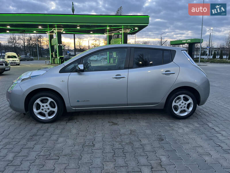 Хетчбек Nissan Leaf 2015 в Кременчуці фото 3 Хетчбек Nissan Leaf 2015 в Кременчуці