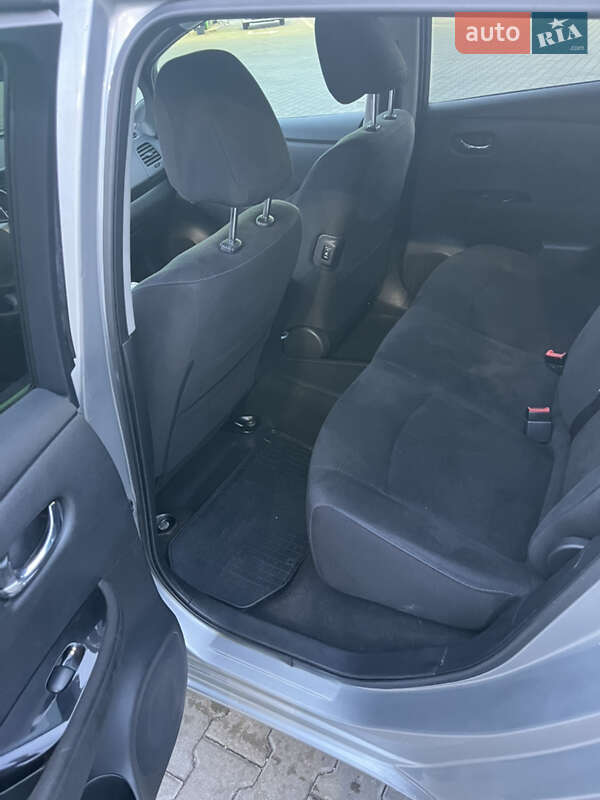 Хетчбек Nissan Leaf 2015 в Кременчуці фото 14 Хетчбек Nissan Leaf 2015 в Кременчуці