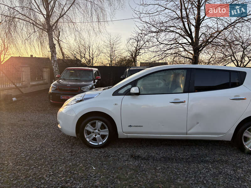 Хэтчбек Nissan Leaf 2012 в Луцке