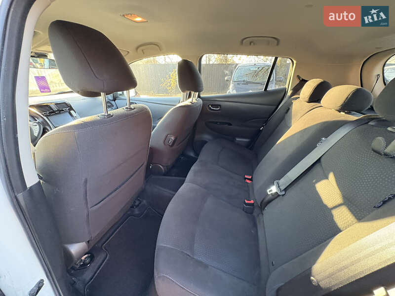 Хэтчбек Nissan Leaf 2014 в Луцке
