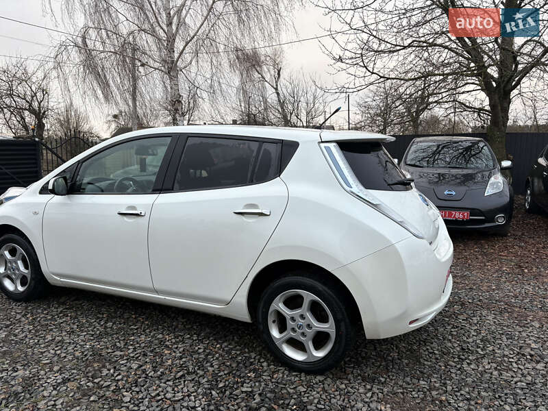 Хэтчбек Nissan Leaf 2013 в Луцке