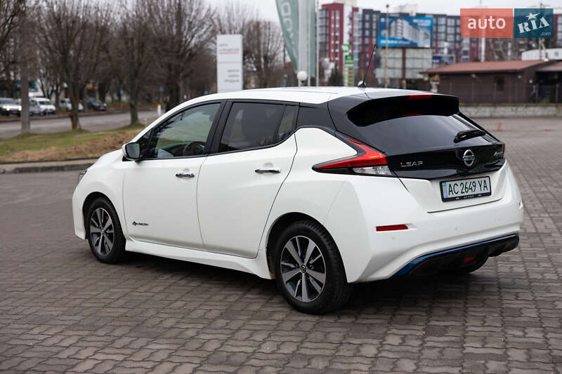 Хэтчбек Nissan Leaf 2018 в Луцке