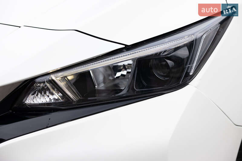 Хэтчбек Nissan Leaf 2018 в Луцке