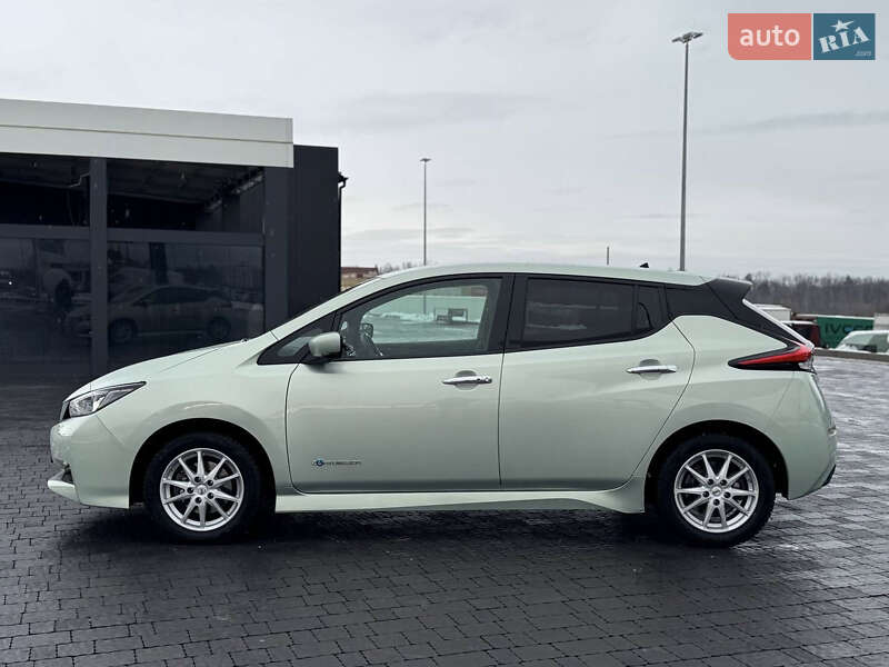 Хэтчбек Nissan Leaf 2018 в Львове