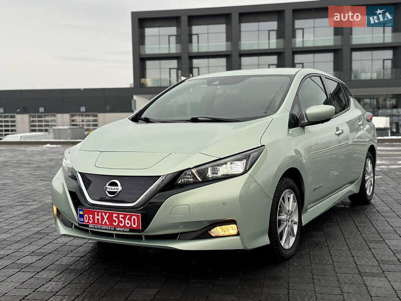 Хэтчбек Nissan Leaf 2018 в Львове