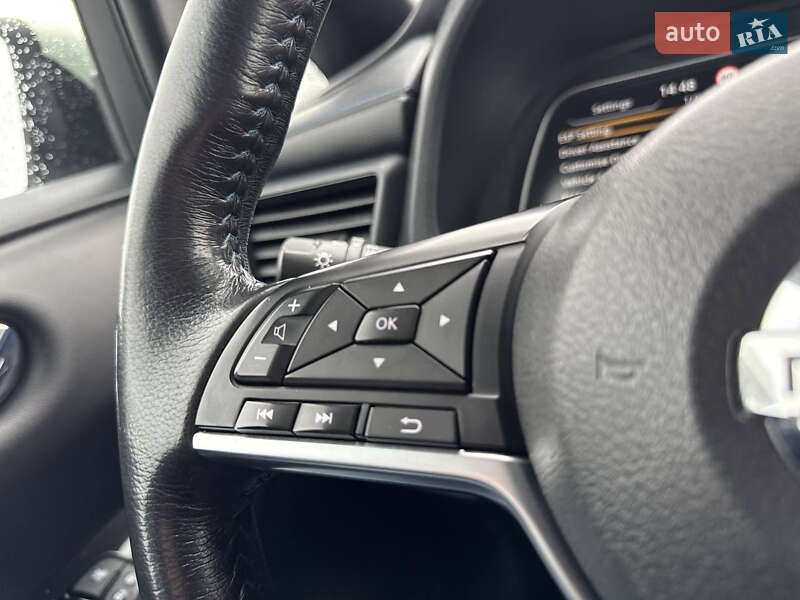 Хэтчбек Nissan Leaf 2018 в Львове