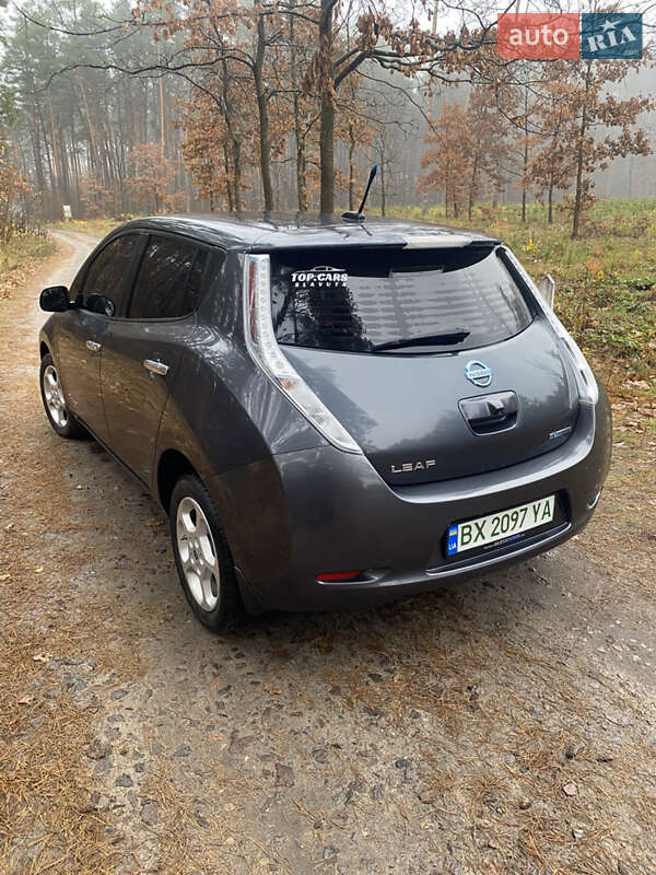 Хетчбек Nissan Leaf 2013 в Славуті