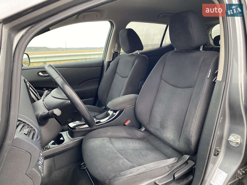 Хэтчбек Nissan Leaf 2014 в Радивилове