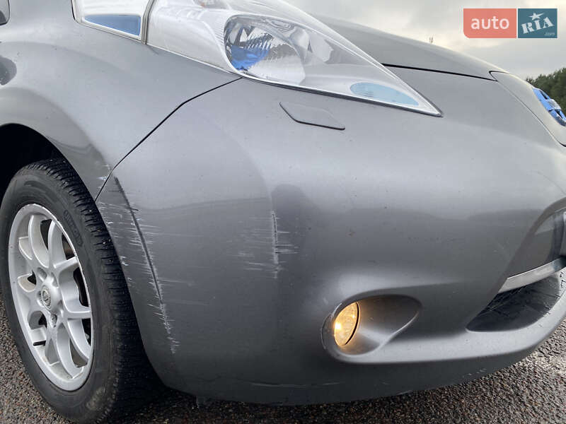 Хэтчбек Nissan Leaf 2014 в Радивилове