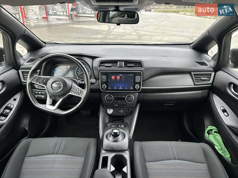 Хэтчбек Nissan Leaf 2021 в Виннице