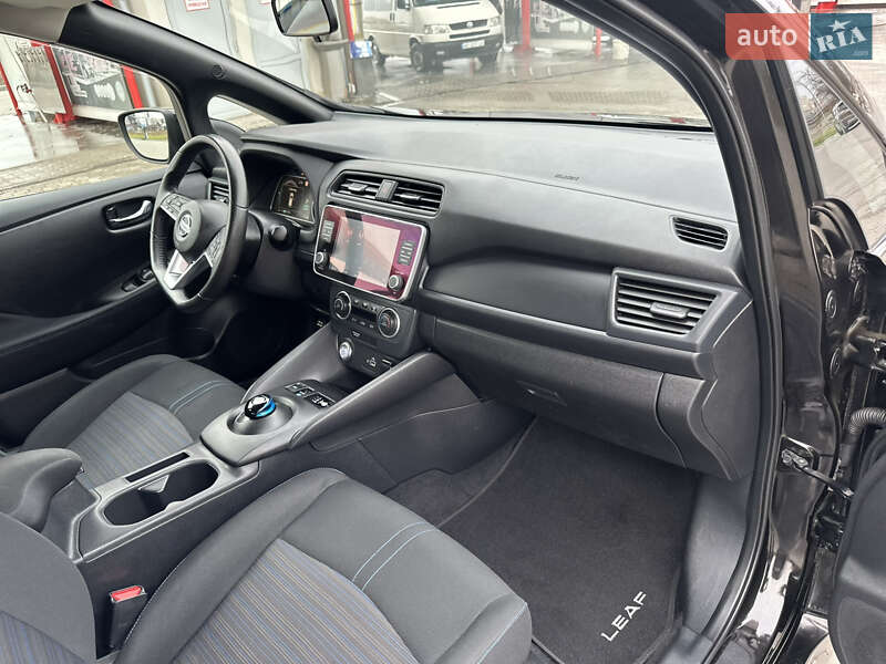 Хэтчбек Nissan Leaf 2021 в Виннице