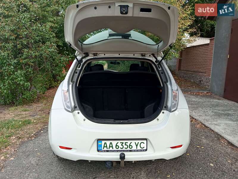 Хэтчбек Nissan Leaf 2014 в Киеве