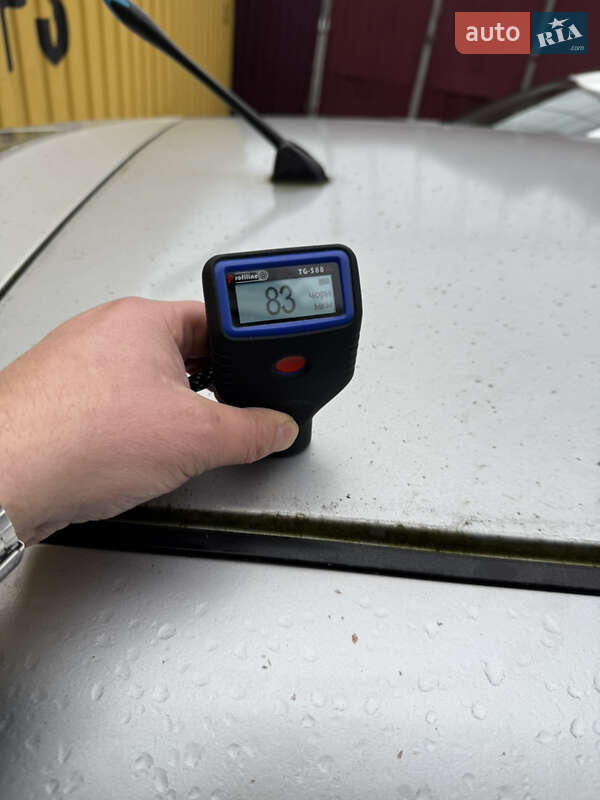 Хэтчбек Nissan Leaf 2012 в Умани