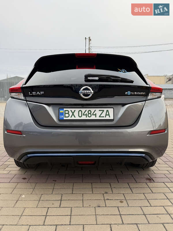 Хэтчбек Nissan Leaf 2020 в Хмельницком
