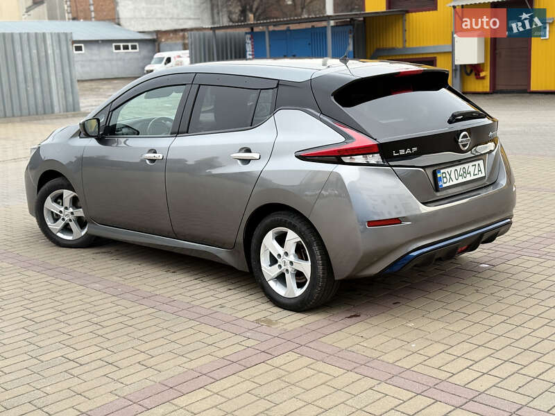 Хэтчбек Nissan Leaf 2020 в Хмельницком