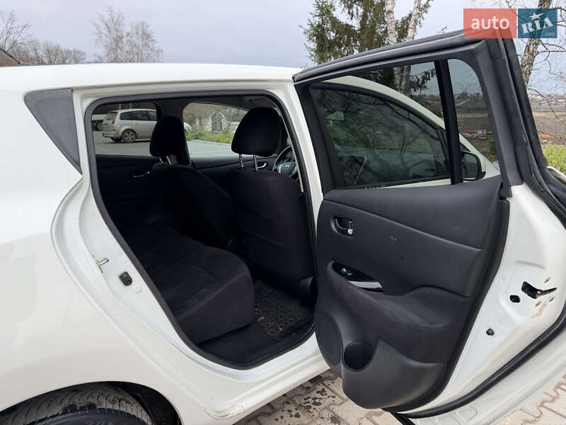 Хэтчбек Nissan Leaf 2013 в Тернополе