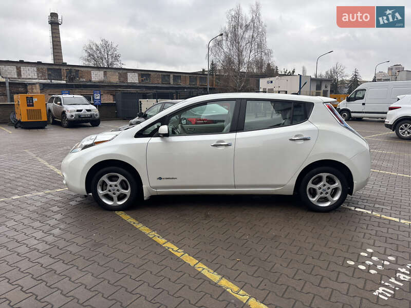 Хетчбек Nissan Leaf 2013 в Києві фото 5 Хетчбек Nissan Leaf 2013 в Києві