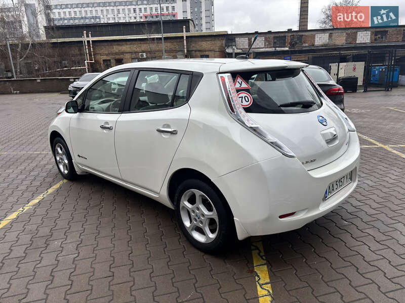 Хетчбек Nissan Leaf 2013 в Києві фото 8 Хетчбек Nissan Leaf 2013 в Києві