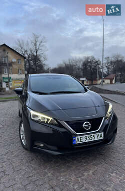 Хетчбек Nissan Leaf 2018 в Кам'янському