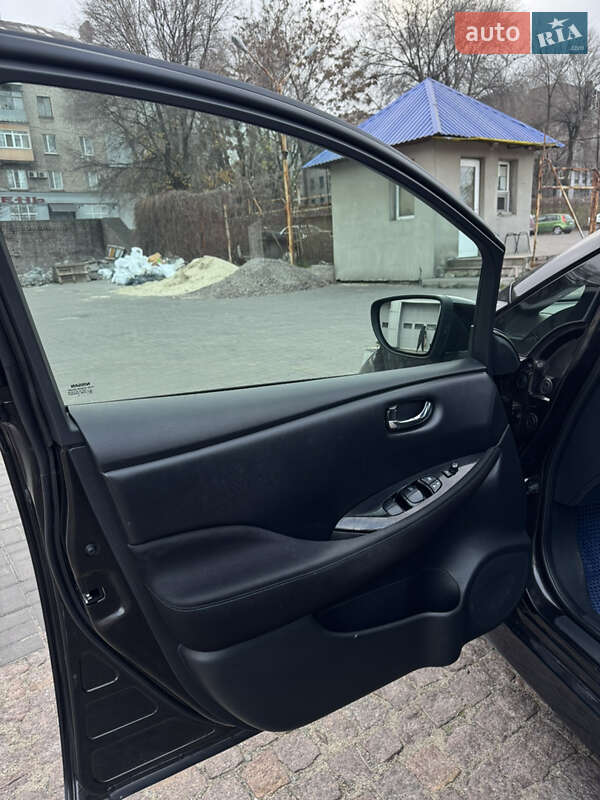 Хэтчбек Nissan Leaf 2018 в Каменском