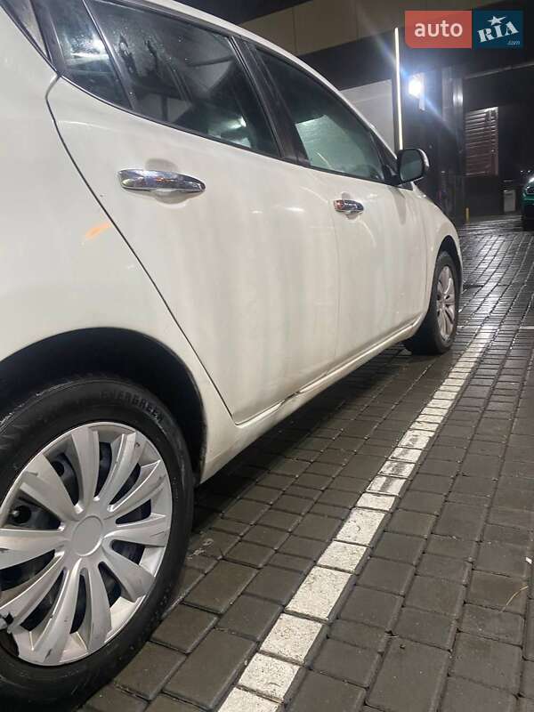 Хэтчбек Nissan Leaf 2014 в Одессе фото 9 Хэтчбек Nissan Leaf 2014 в Одессе