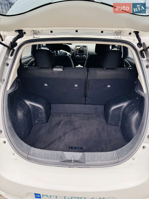 Хэтчбек Nissan Leaf 2015 в Житомире фото 5 Хэтчбек Nissan Leaf 2015 в Житомире
