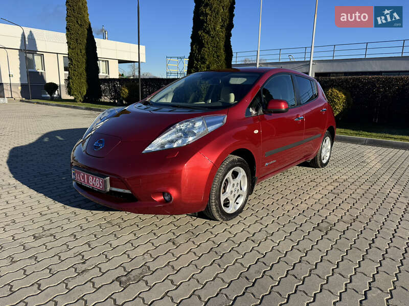 Хетчбек Nissan Leaf 2012 в Яворові
