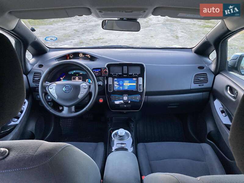 Хэтчбек Nissan Leaf 2014 в Тернополе