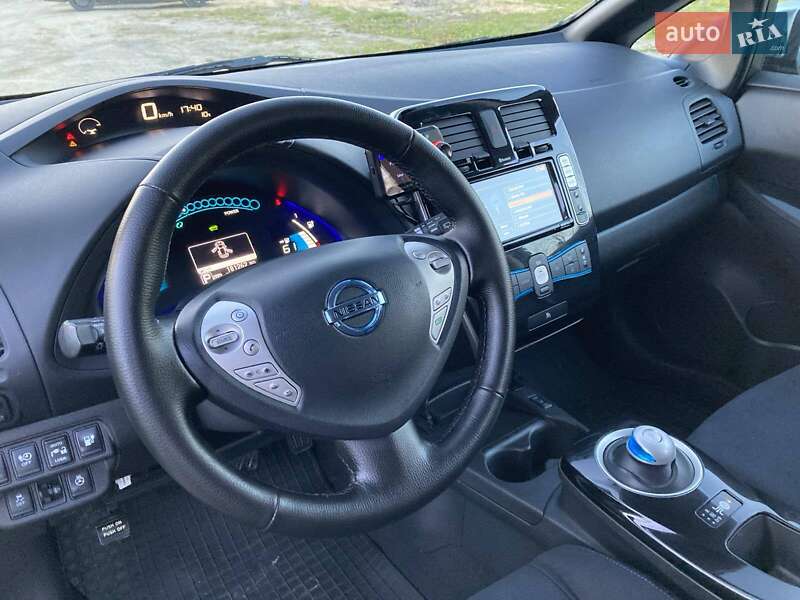 Хэтчбек Nissan Leaf 2014 в Тернополе