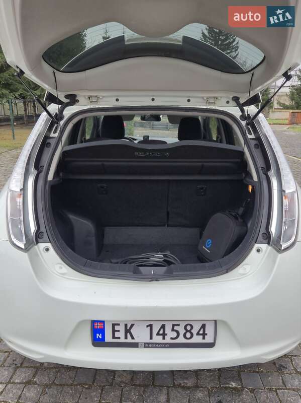 Хетчбек Nissan Leaf 2015 в Золочеві фото 36 Хетчбек Nissan Leaf 2015 в Золочеві