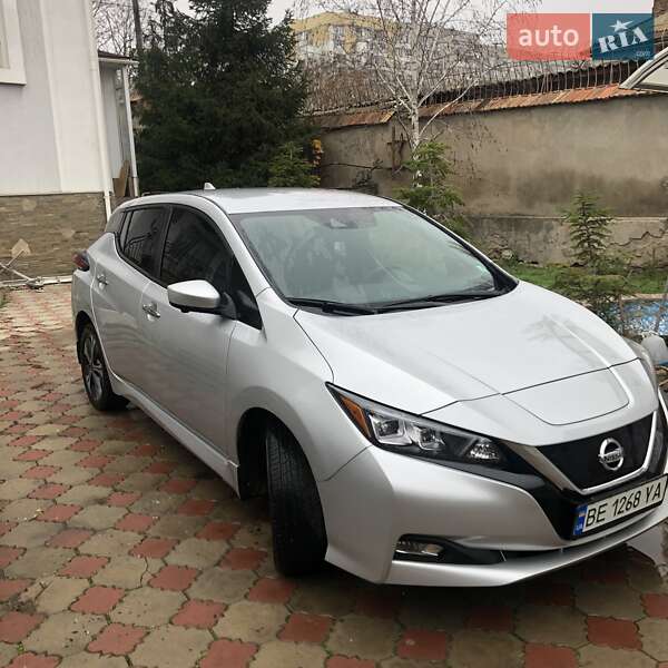 Nissan Leaf 2021