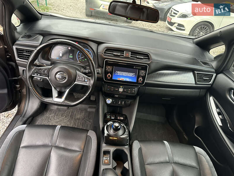 Хэтчбек Nissan Leaf 2018 в Одессе