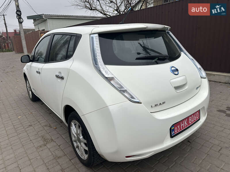 Хэтчбек Nissan Leaf 2013 в Одессе