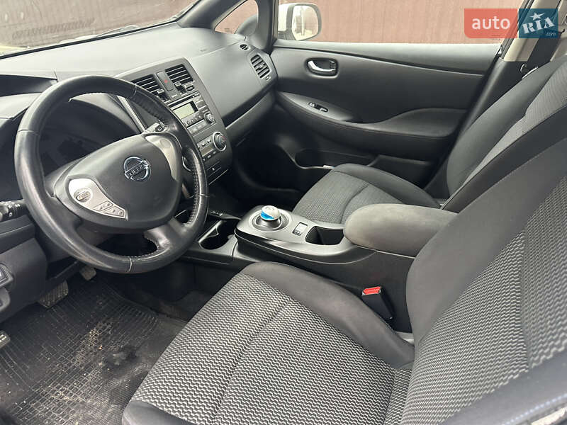 Хэтчбек Nissan Leaf 2013 в Одессе