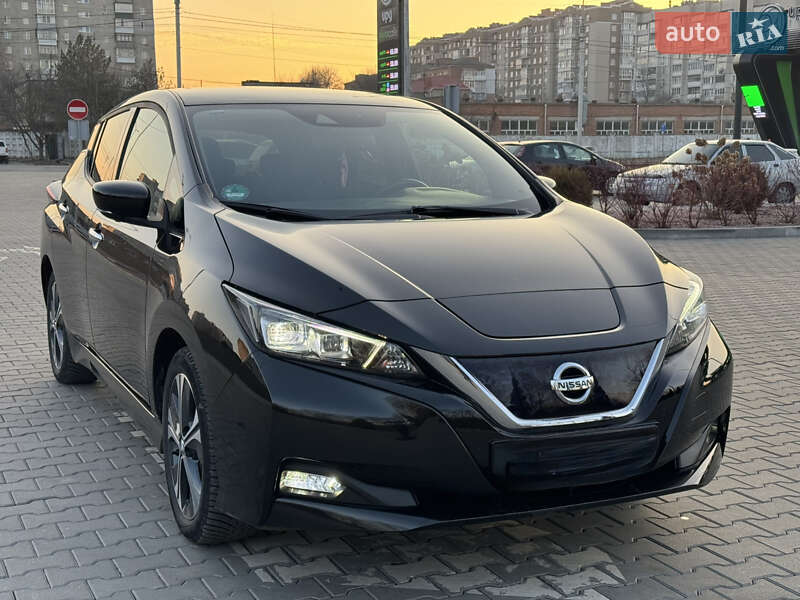 Хетчбек Nissan Leaf 2021 в Хмельницькому