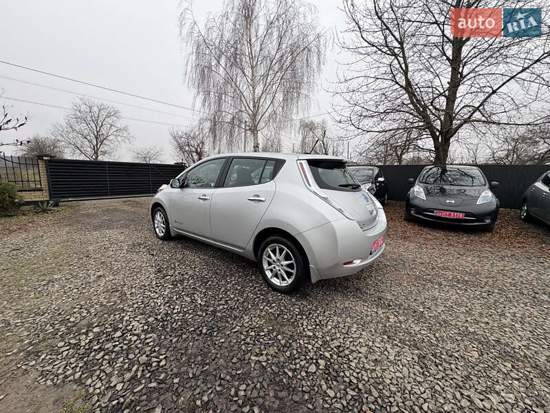 Хэтчбек Nissan Leaf 2013 в Луцке