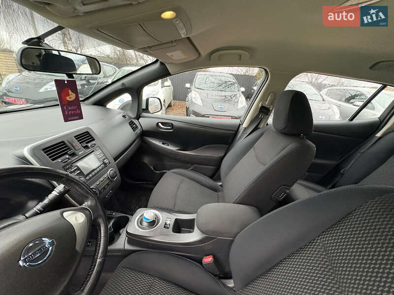Хэтчбек Nissan Leaf 2013 в Луцке