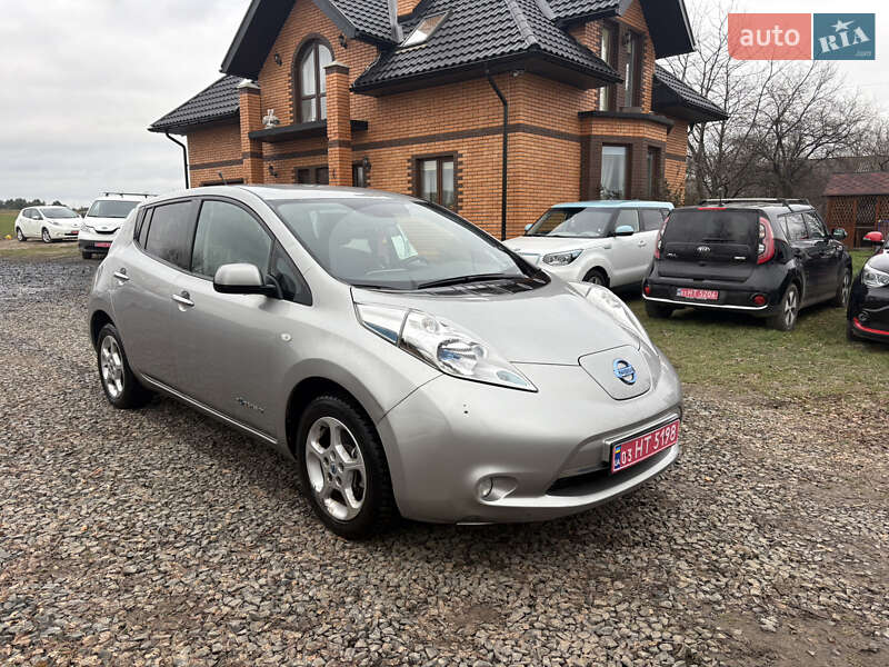 Хэтчбек Nissan Leaf 2013 в Луцке фото 2 Хэтчбек Nissan Leaf 2013 в Луцке