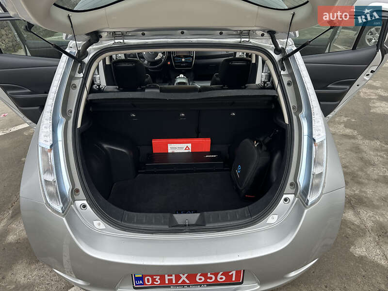 Хэтчбек Nissan Leaf 2013 в Ровно