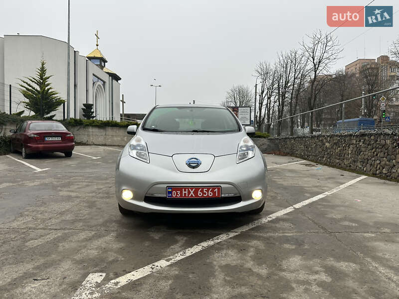 Хэтчбек Nissan Leaf 2013 в Ровно
