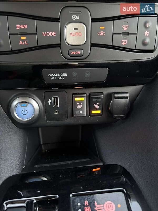 Хэтчбек Nissan Leaf 2020 в Черкассах